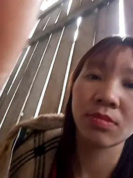 Snapshot of bonnie-00 chatting on 02/18/26, 07:39 bonnie-00 online show from 02/18/26, 07:39