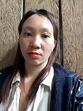 Snapshot of bonnie-00 chatting on 05/09/26, 02:15 bonnie-00 online show from 05/09/26, 02:15