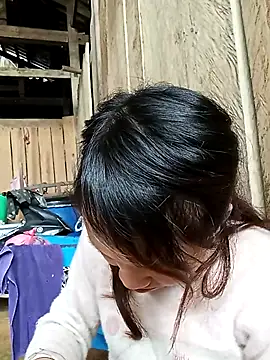 bonnie-00 online show from 11/05/25, 06:16