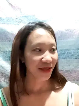 Snapshot of bonnie-00 chatting on 06/21/26, 03:51 bonnie-00 online show from 06/21/26, 03:51