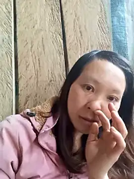 Snapshot of bonnie-00 chatting on 01/14/26, 03:32 bonnie-00 online show from 01/14/26, 03:32