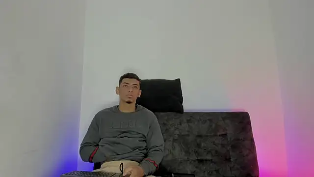 maykel and mike online show from 10/14/25, 09:54