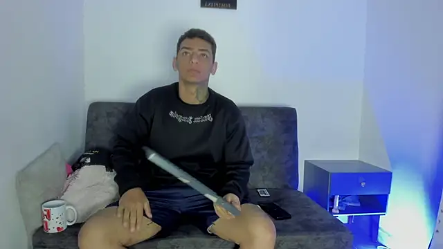 maykel and mike online show from 01/06/26, 01:15