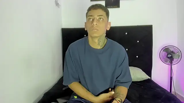 maykel and mike online show from 11/26/25, 09:31