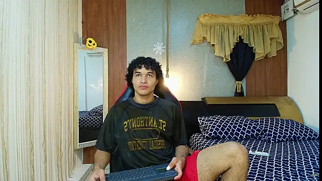 Snapshot of fire_drako_ chatting on 02/23/26, 06:03 fire drako online show from 02/23/26, 06:03