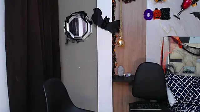 Snapshot of fire_drako_ chatting on 11/01/25, 02:22 fire drako online show from 11/01/25, 02:22