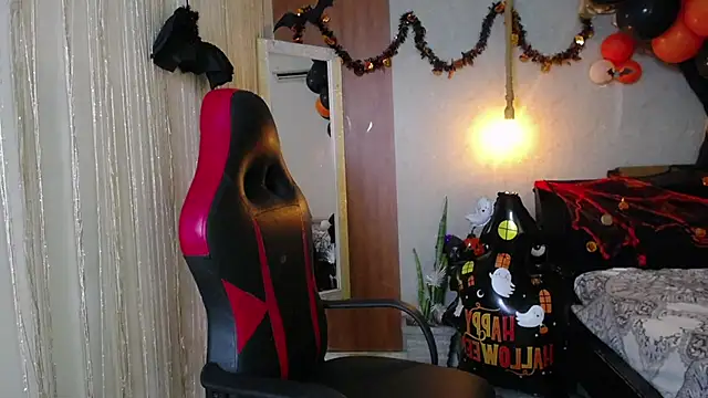 Snapshot of fire_drako_ chatting on 10/29/25, 02:27 fire drako online show from 10/29/25, 02:27