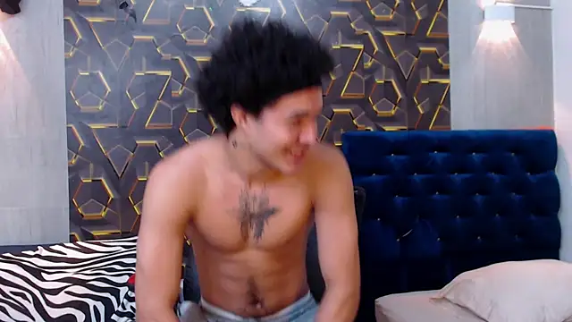 Snapshot of fire_drako_ chatting on 11/11/25, 03:01 fire drako online show from 11/11/25, 03:01