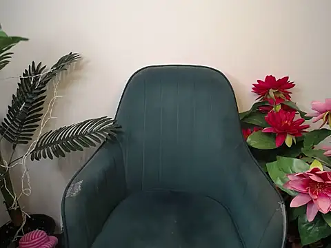 Naughtyy stripgirl online show from 09/30/25, 12:33