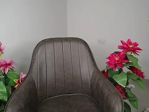 Naughtyy stripgirl online show from 09/23/25, 02:07