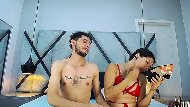 Snapshot of EthanCollen chatting on 11/08/25, 10:24 EthanCollen online show from 11/08/25, 10:24