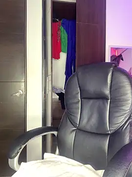 BunnyGlow50 online show from 11/28/25, 03:39