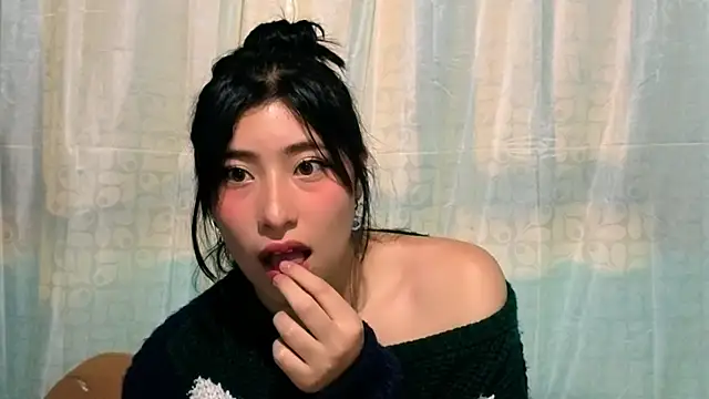 Sullyoonn online show from 11/07/25, 11:41