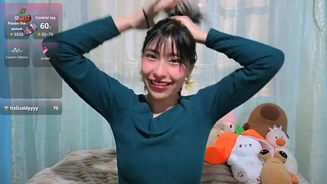 Snapshot of Sullyoonn chatting on 02/06/26, 12:50 Sullyoonn online show from 02/06/26, 12:50