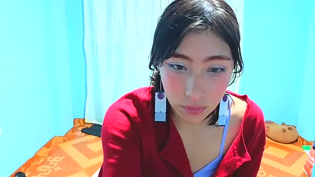 Sullyoonn online show from 04/17/26, 04:04