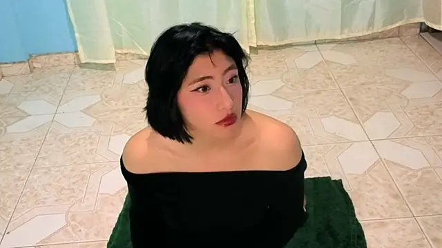 Sullyoonn online show from 11/27/25, 12:00