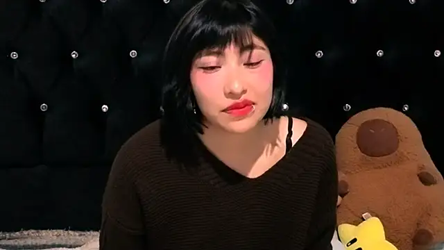 Sullyoonn online show from 11/30/25, 12:00