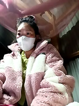 Snapshot of lyuyenkk chatting on 11/01/25, 11:09 lyuyenkk online show from 11/01/25, 11:09