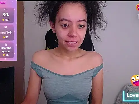 Snapshot of Annie_rosse1017 chatting on 09/19/25, 09:57 Annie rosse1017 online show from 09/19/25, 09:57