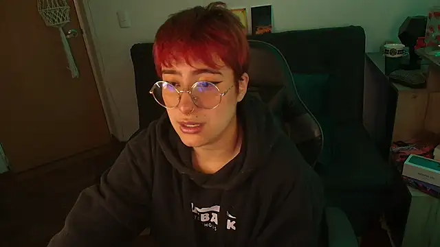 Miacatsito3 online show from 11/13/25, 03:32