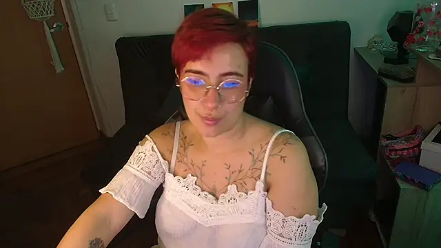 Miacatsito3 online show from 11/11/25, 05:46