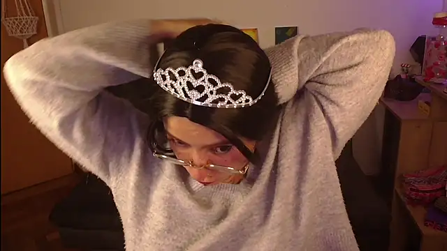 Miacatsito3 online show from 10/30/25, 01:15