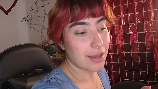 Snapshot of Miacatsito3 chatting on 02/20/26, 07:16 Miacatsito3 online show from 02/20/26, 07:16