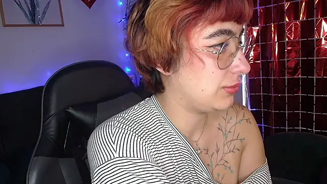 Snapshot of Miacatsito3 chatting on 02/25/26, 09:14 Miacatsito3 online show from 02/25/26, 09:14