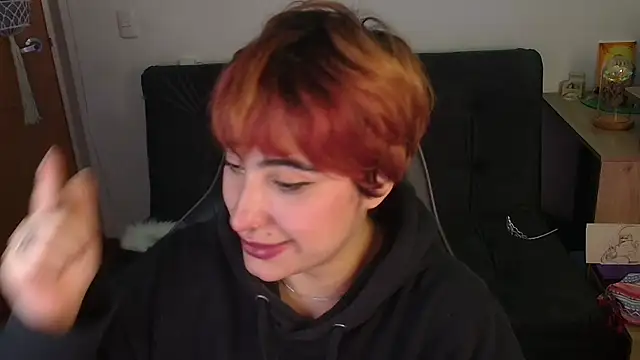 Snapshot of Miacatsito3 chatting on 01/14/26, 07:56 Miacatsito3 online show from 01/14/26, 07:56