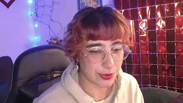 Snapshot of Miacatsito3 chatting on 02/27/26, 03:40 Miacatsito3 online show from 02/27/26, 03:40