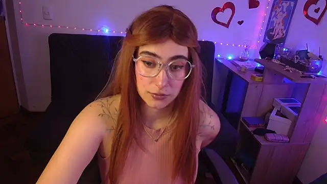 Snapshot of Miacatsito3 chatting on 06/04/26, 03:22 Miacatsito3 online show from 06/04/26, 03:22