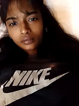 Alexia holbert online show from 11/19/25, 05:51