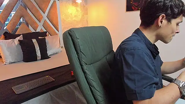 kraven lust online show from 10/03/25, 02:59