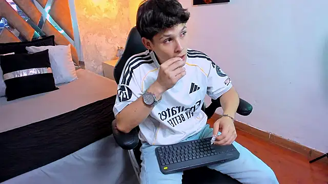 kraven lust online show from 10/23/25, 03:05