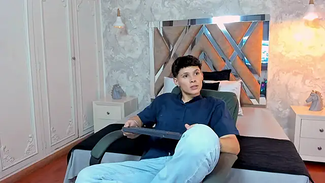 kraven lust online show from 10/28/25, 03:07