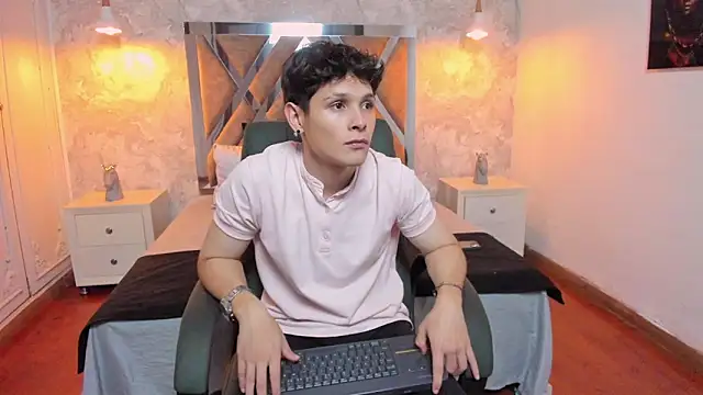 kraven lust online show from 09/18/25, 04:37