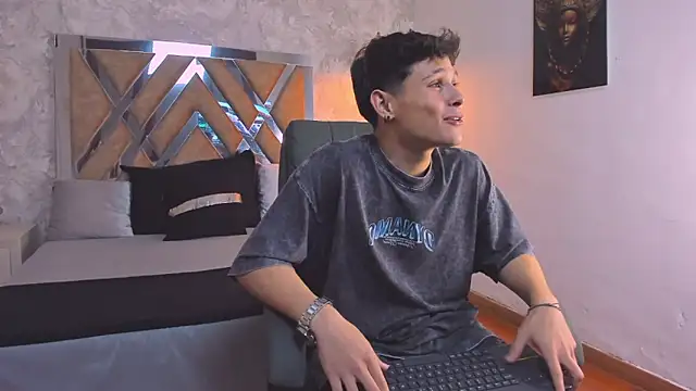 kraven lust online show from 12/18/25, 03:11