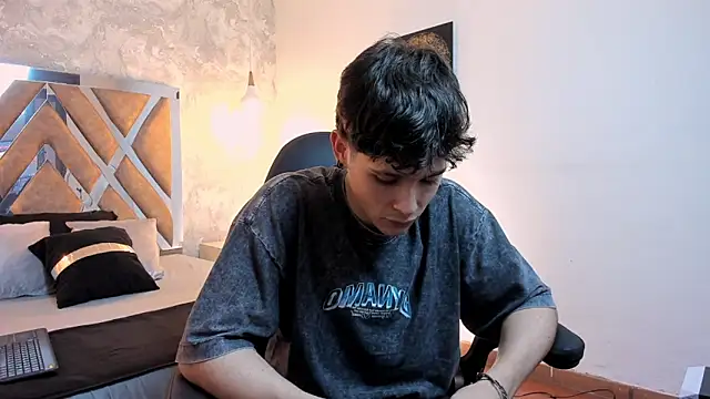 kraven lust online show from 02/18/26, 03:04