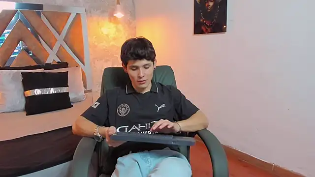 kraven lust online show from 10/05/25, 03:19