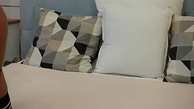 MyaMuse online show from 11/05/25, 01:14