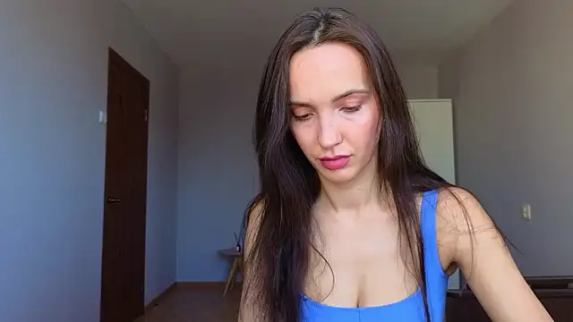 Lillian-Clark online show from 02/19/26, 09:39