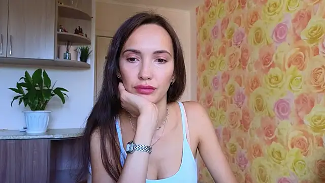 Snapshot of Lillian-Clark chatting on 10/06/25, 04:46 Lillian-Clark online show from 10/06/25, 04:46