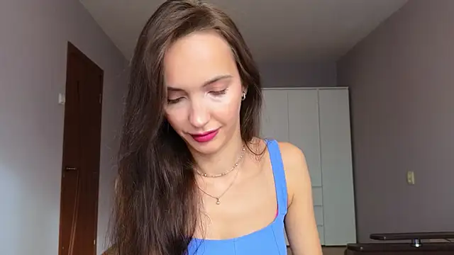 Snapshot of Lillian-Clark chatting on 09/29/25, 04:52 Lillian-Clark online show from 09/29/25, 04:52