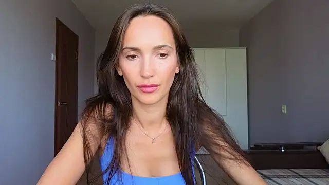 Lillian-Clark online show from 04/18/26, 10:39