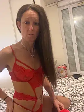 Kristinatreize online show from 12/20/25, 05:16