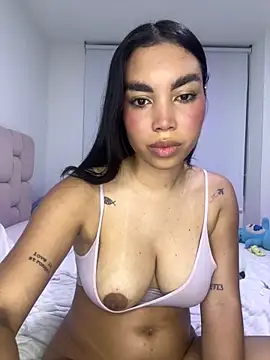 karolaalcendra online show from 03/12/26, 03:23