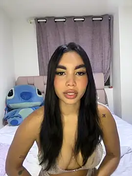 karolaalcendra online show from 11/03/25, 03:45