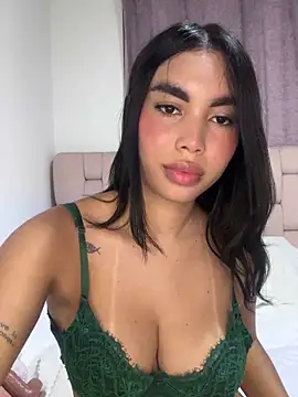karolaalcendra online show from 10/02/25, 11:30