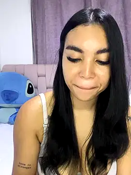 karolaalcendra online show from 11/08/25, 02:26