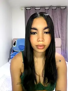 karolaalcendra online show from 11/26/25, 03:06